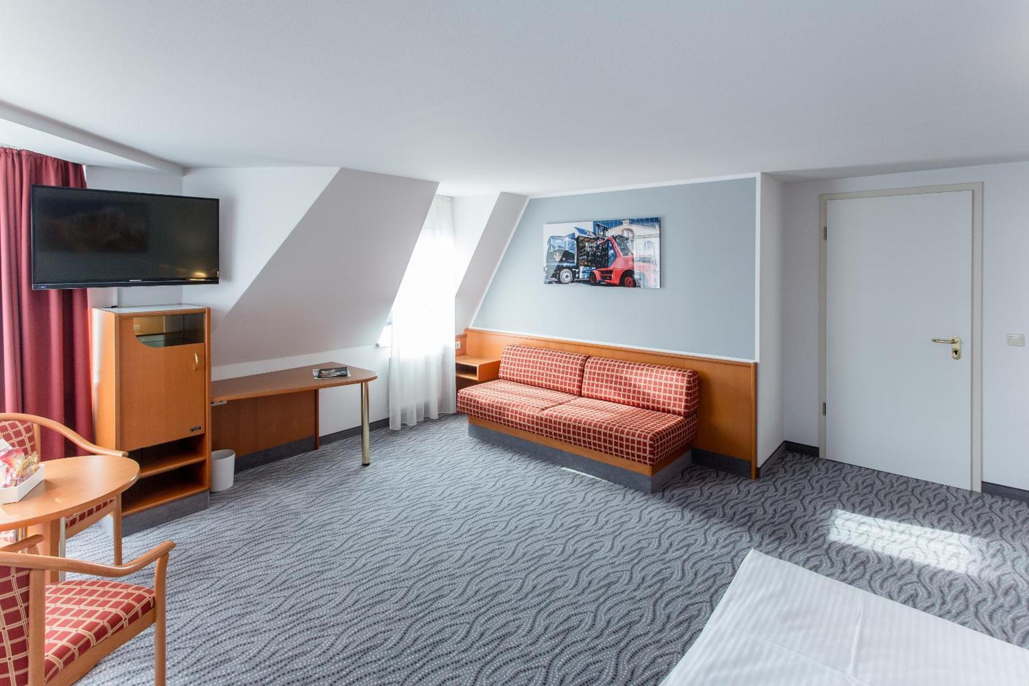 Hotel Kaiserhof Радеберг Екстериор снимка