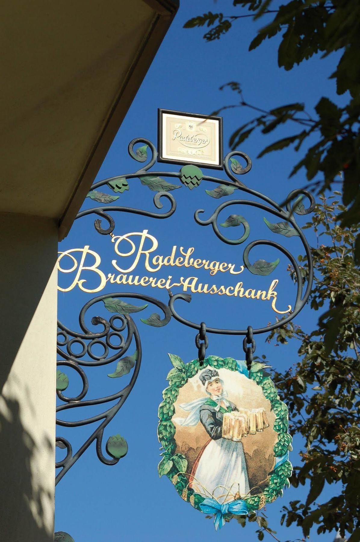 Hotel Kaiserhof Радеберг Екстериор снимка